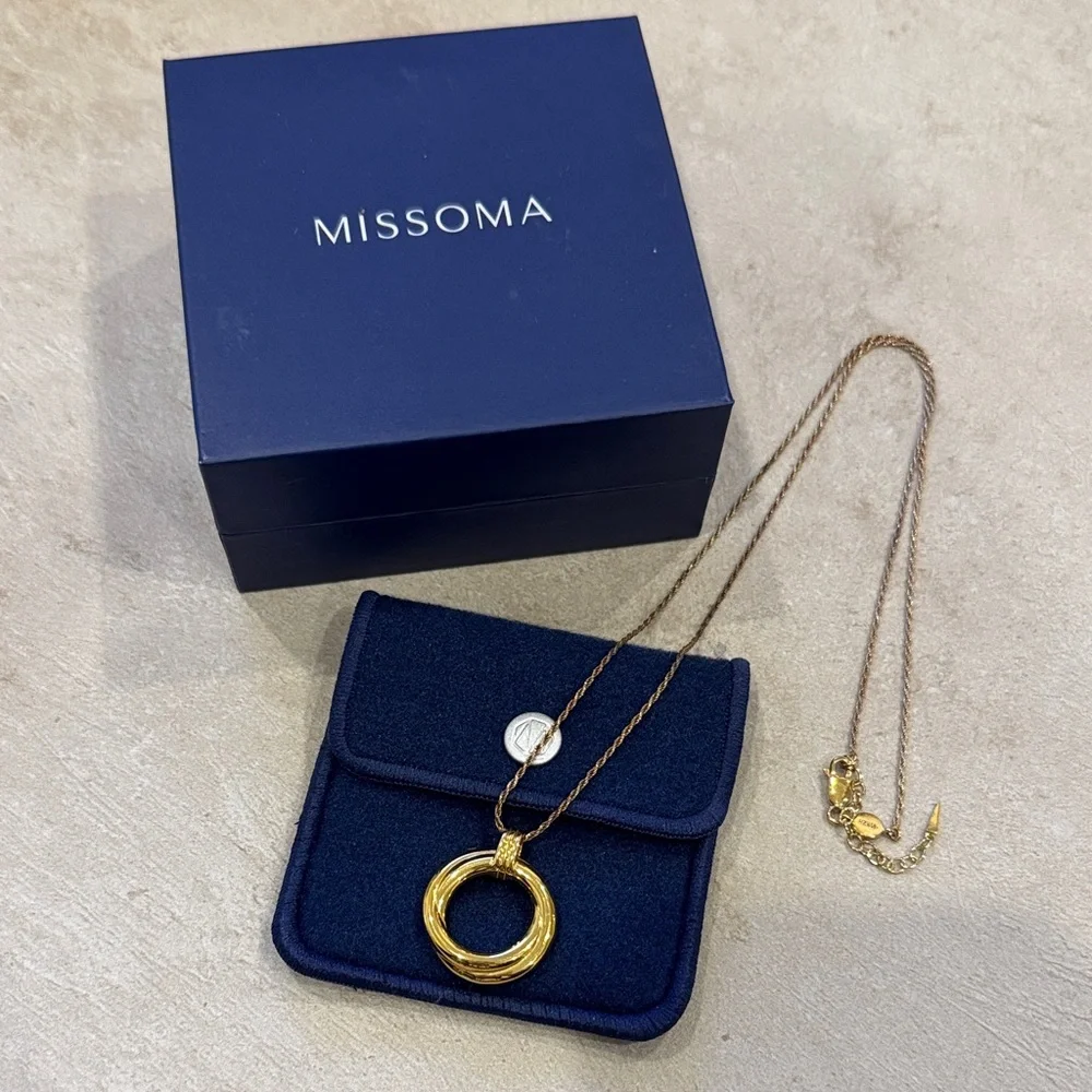 Missoma Lucy Williams Entwine Pendant Necklace - Picture 1 of 8